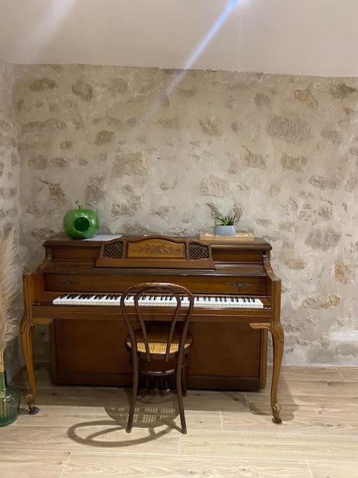 Loft En Plein Coeur Du Village Saint-Paul-de-Vence Bagian luar foto