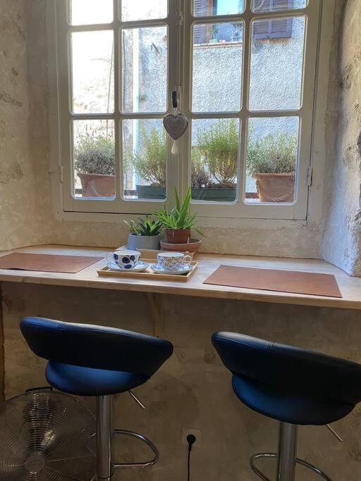 Loft En Plein Coeur Du Village Saint-Paul-de-Vence Bagian luar foto